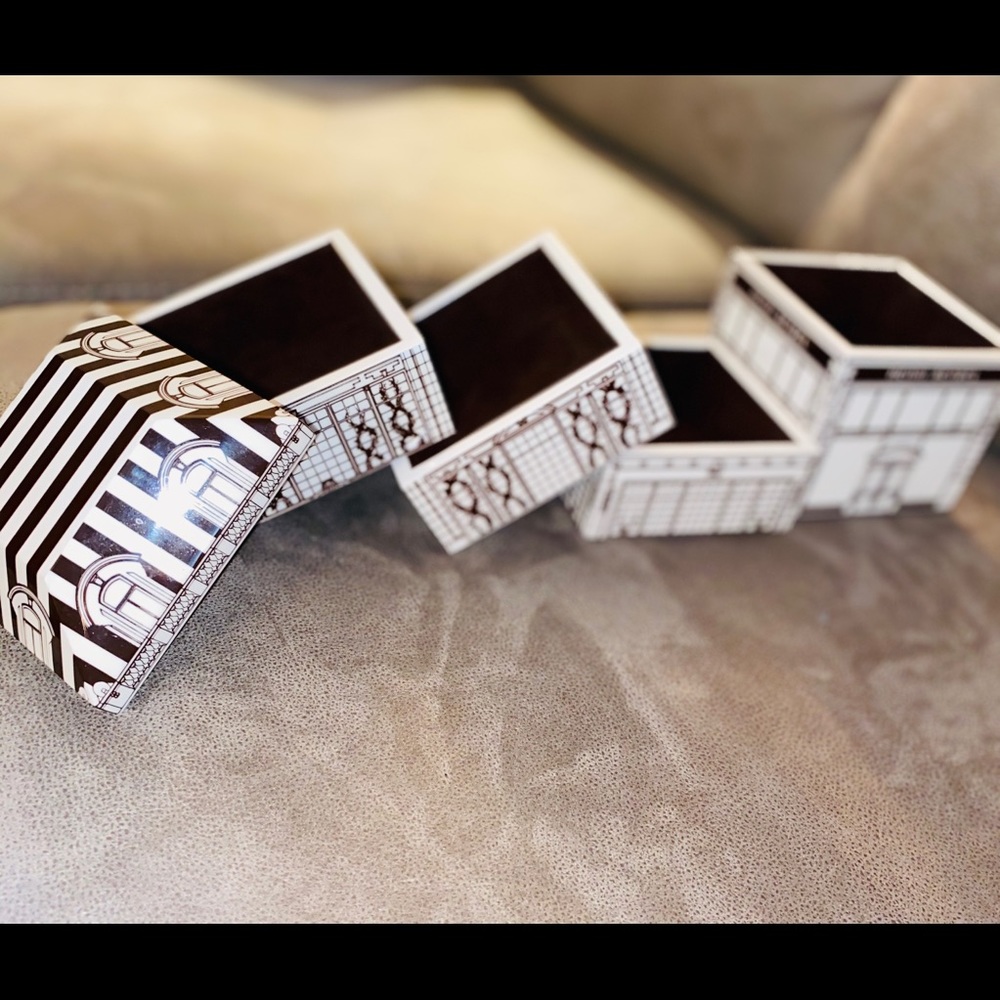 Henri Bendel stackable jewelry box